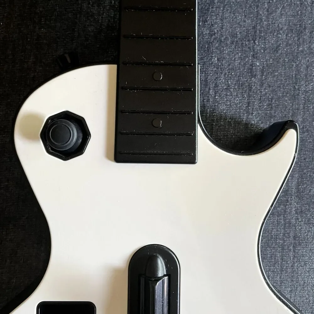 Nintendo wii guitar